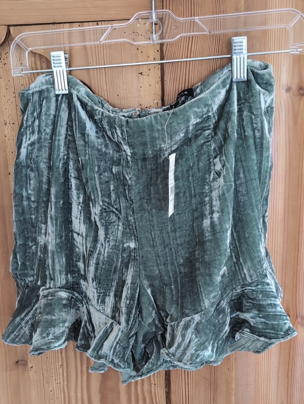 PacSun Green Velvet Ruffle Hem Women's Shorts